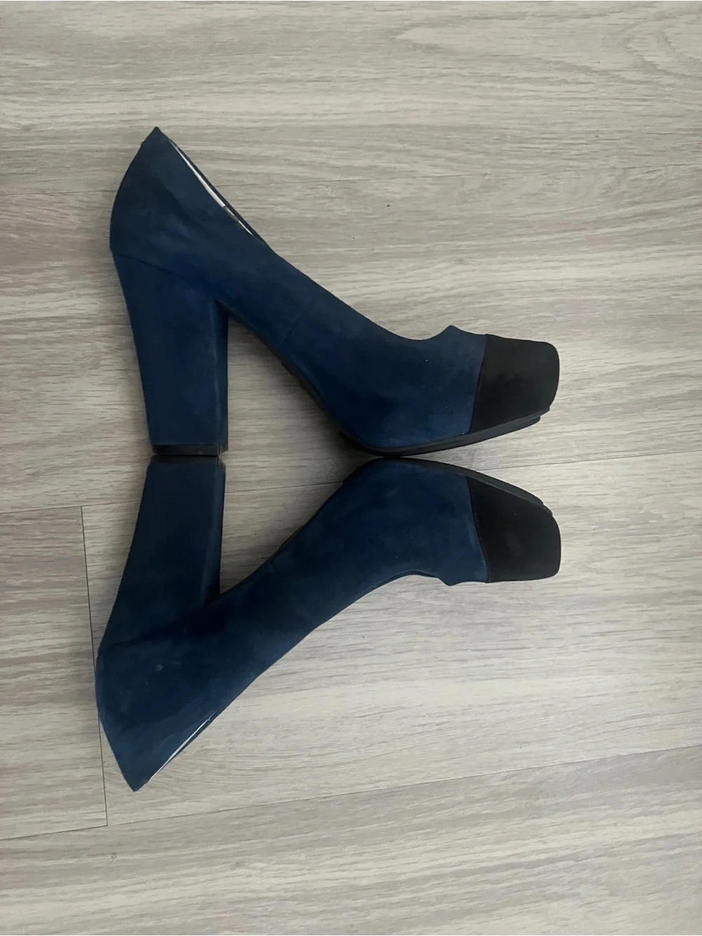 Me Too Navy Suede Leather Block Heel Pumps Black Cap Toe Women’s 7.5M Classic